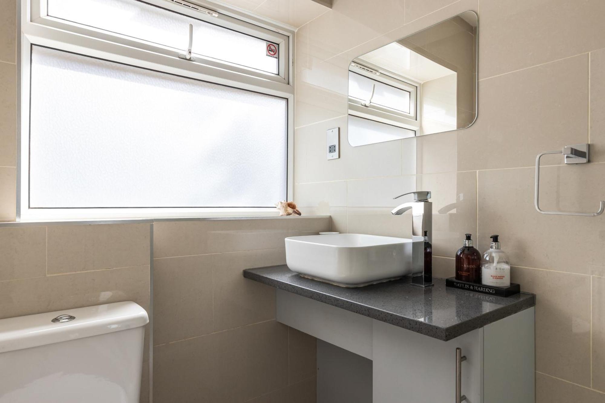 King Studio Apartment With Garden And Parking Ealing Extérieur photo